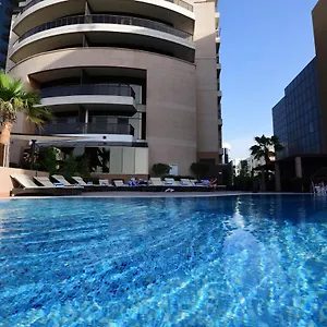 Hotell Majestic Retreat