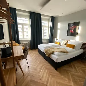 hotellátogatás
