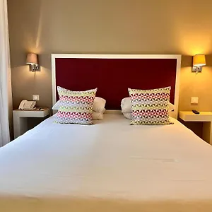 hotellátogatás