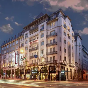 Hotell Moevenpick Centre